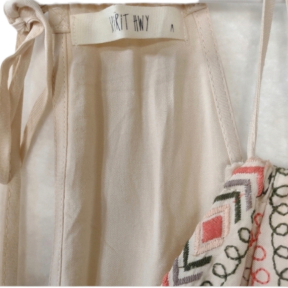 Spirit Hyw Maxi Dress Sz M Beige  Sleeveless Side Slit - Picture 11 of 13